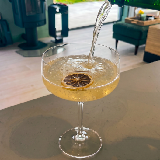 The Tart French 75: A Bright, Bubbly Twist on a Classic