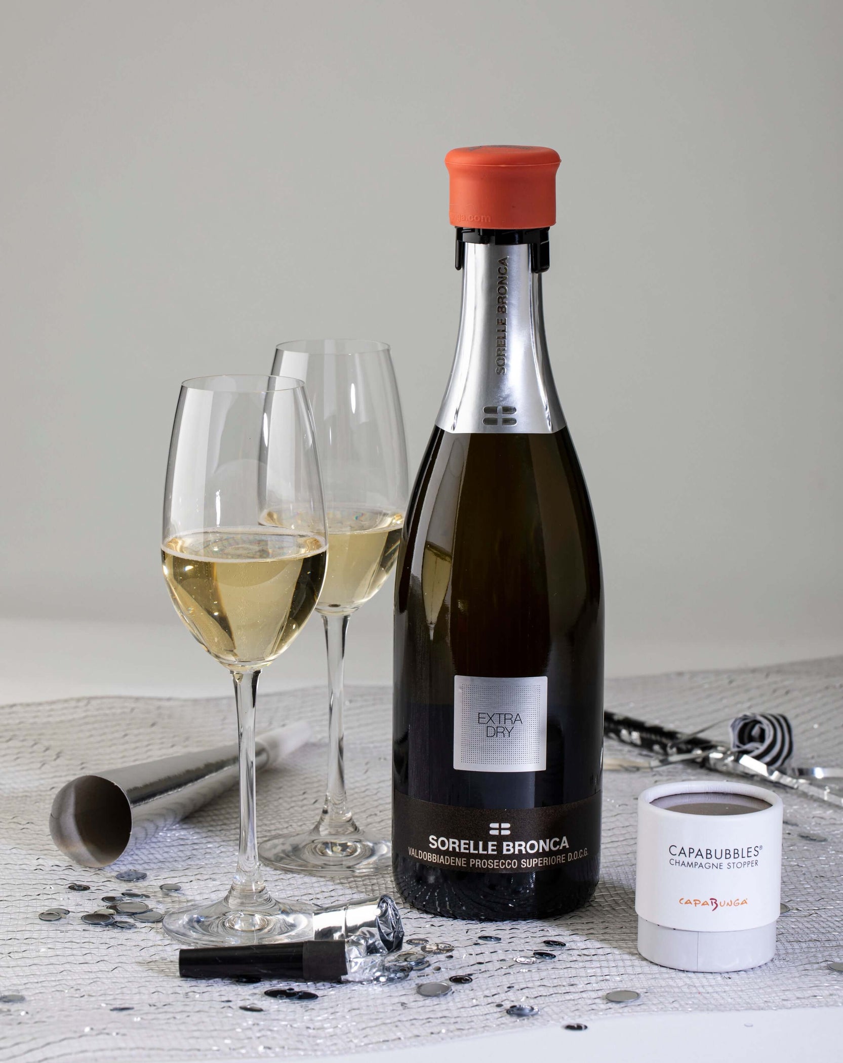 CapaBubbles Champagne Stopper Reseal your sparkling wine